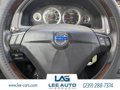 Used 2008 Volvo XC90 V8 image 22