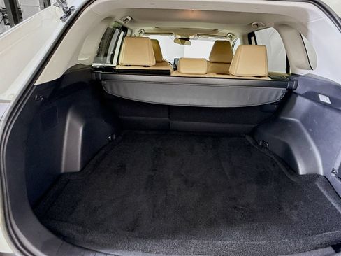 Certified 2021 Toyota RAV4 XLE Premium AWD/4WD image 27