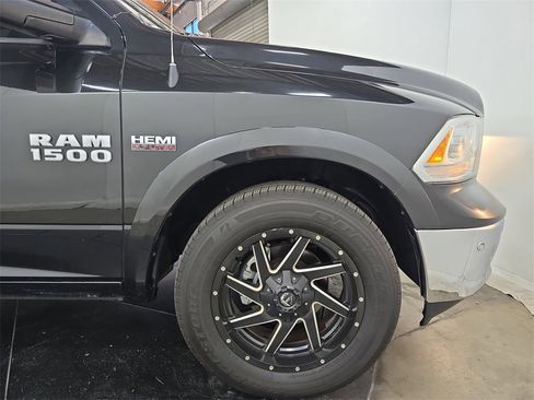 Used 2017 RAM 1500 Laramie w/ Convenience Group image 11