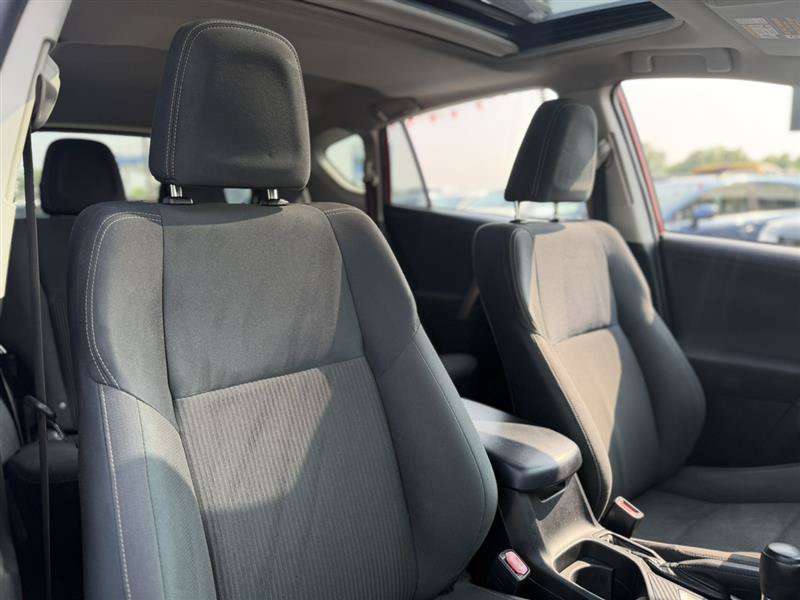 Used 2015 Toyota RAV4 XLE FWD image 15