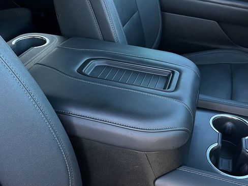 Used 2023 Chevrolet Tahoe Z71 w/ Luxury Package image 18