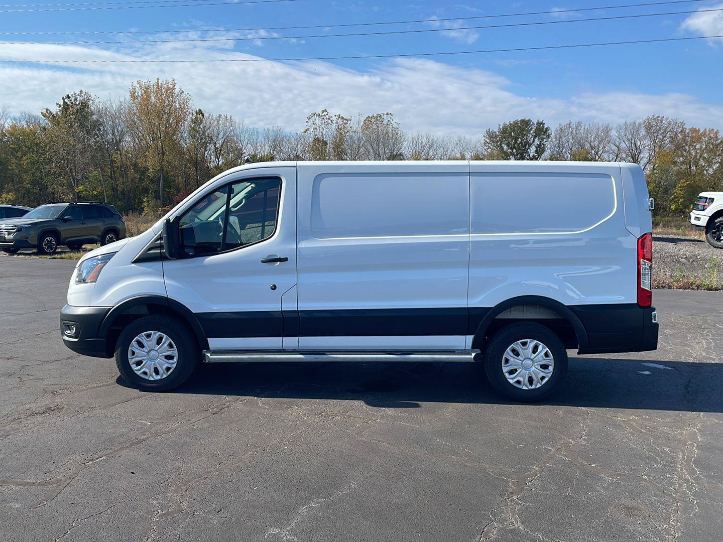 Used 2025 Ford Transit 250 Low Roof w/ Exterior Upgrade Package RWD image 2