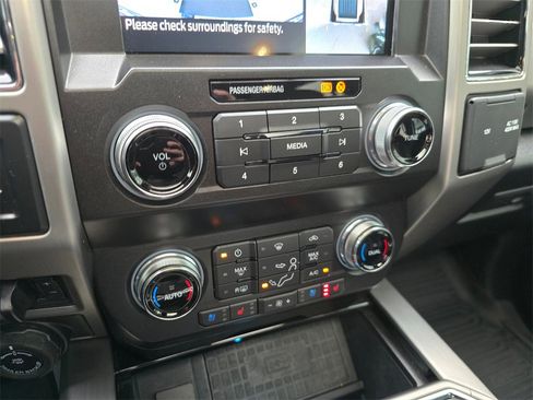 Used 2020 Ford F450 Platinum w/ Camper Package image 39