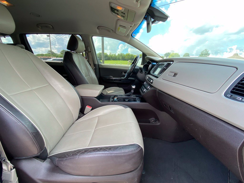 Used 2018 Kia Sedona SX Limited FWD image 39