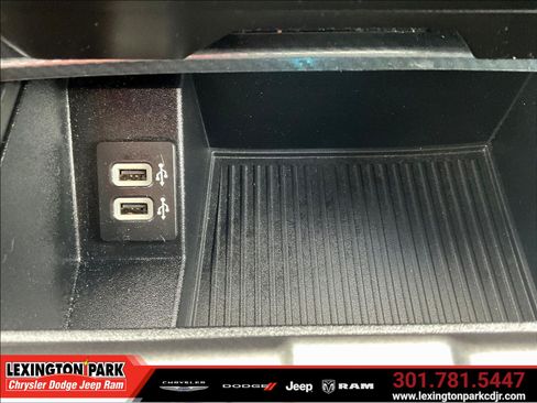 Used 2020 Ford F150 XLT w/ Equipment Group 302A Luxury AWD/4WD image 16