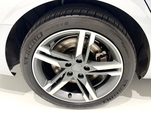 Used 2018 Audi A4 2.0T Premium Plus image 14