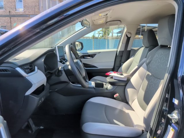 Certified 2025 Toyota RAV4 XLE FWD image 13