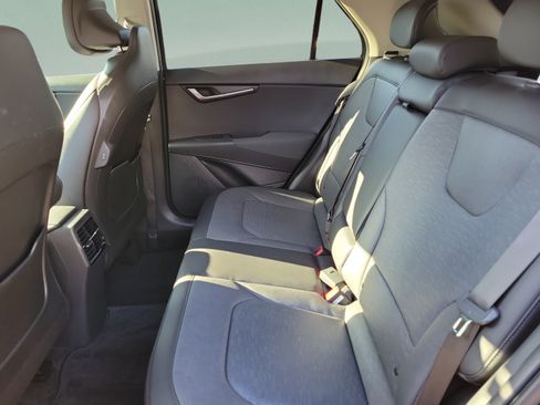 Certified 2023 Kia Niro SX Touring FWD image 7
