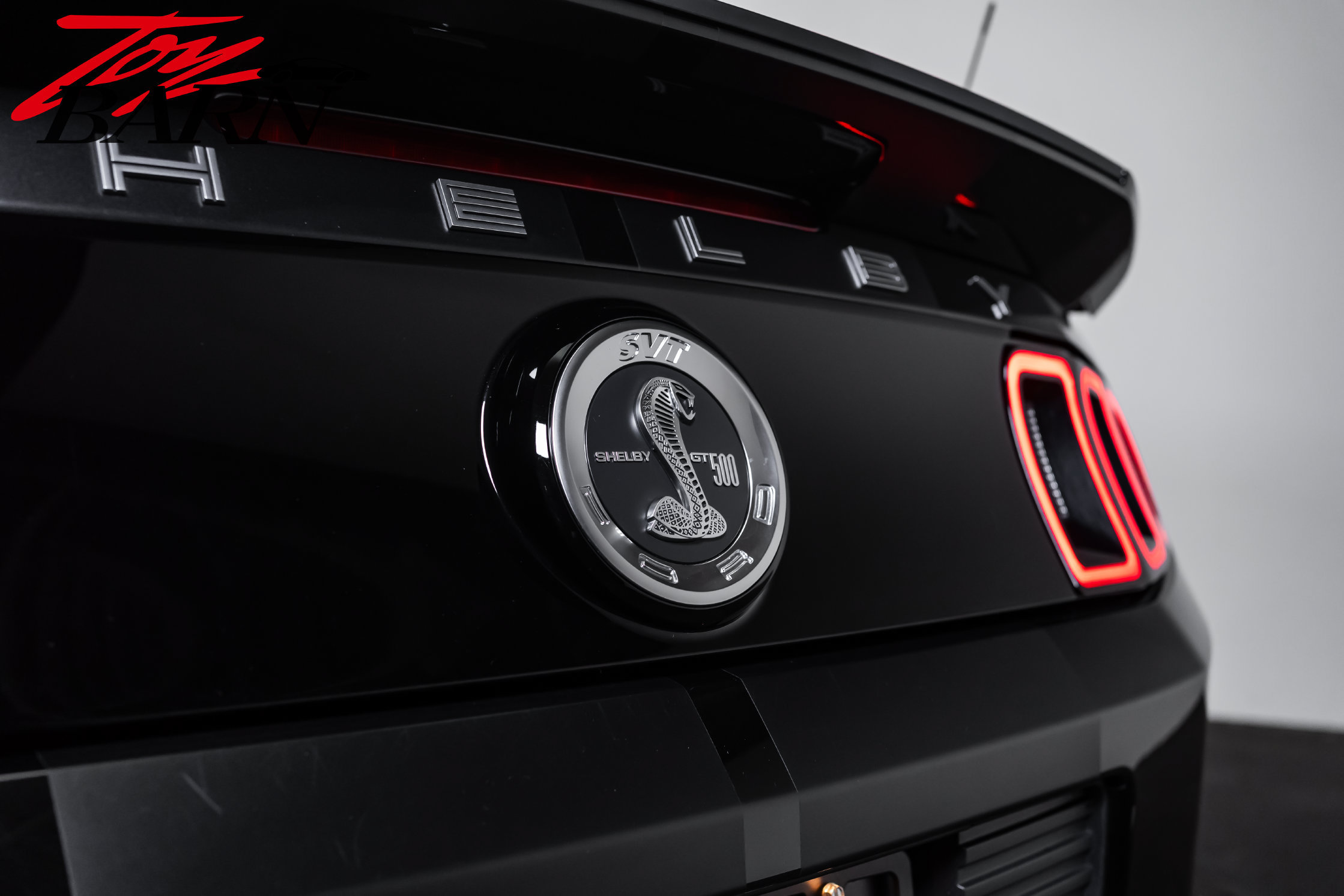 Used 2013 Ford Mustang Shelby GT500 RWD image 10