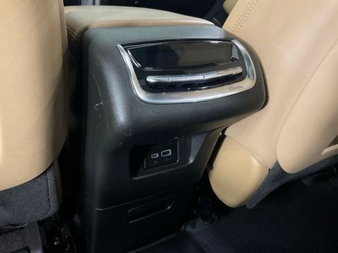Used 2025 Cadillac XT6 Premium Luxury w/ Platinum Package AWD/4WD image 20