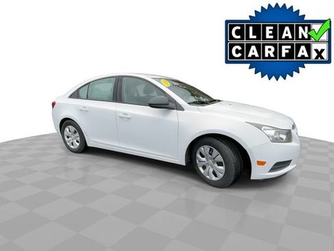 Used 2014 Chevrolet Cruze LS image 2