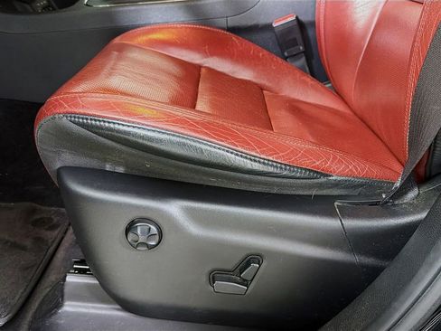 Used 2018 Dodge Durango SRT w/ Technology Group image 23