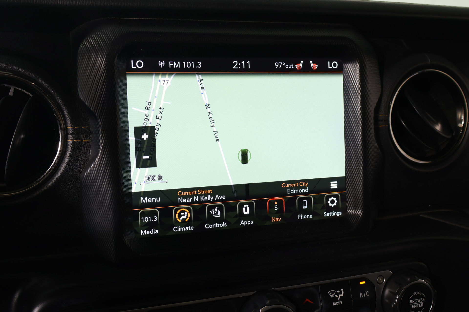 Used 2021 Jeep Wrangler Unlimited Sahara AWD/4WD image 7