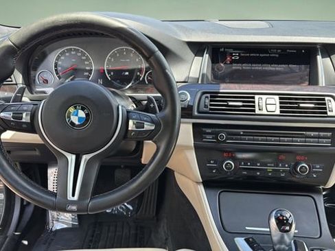 Used 2016 BMW M5 RWD image 10