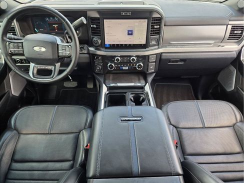 Used 2025 Ford F250 Platinum AWD/4WD image 26