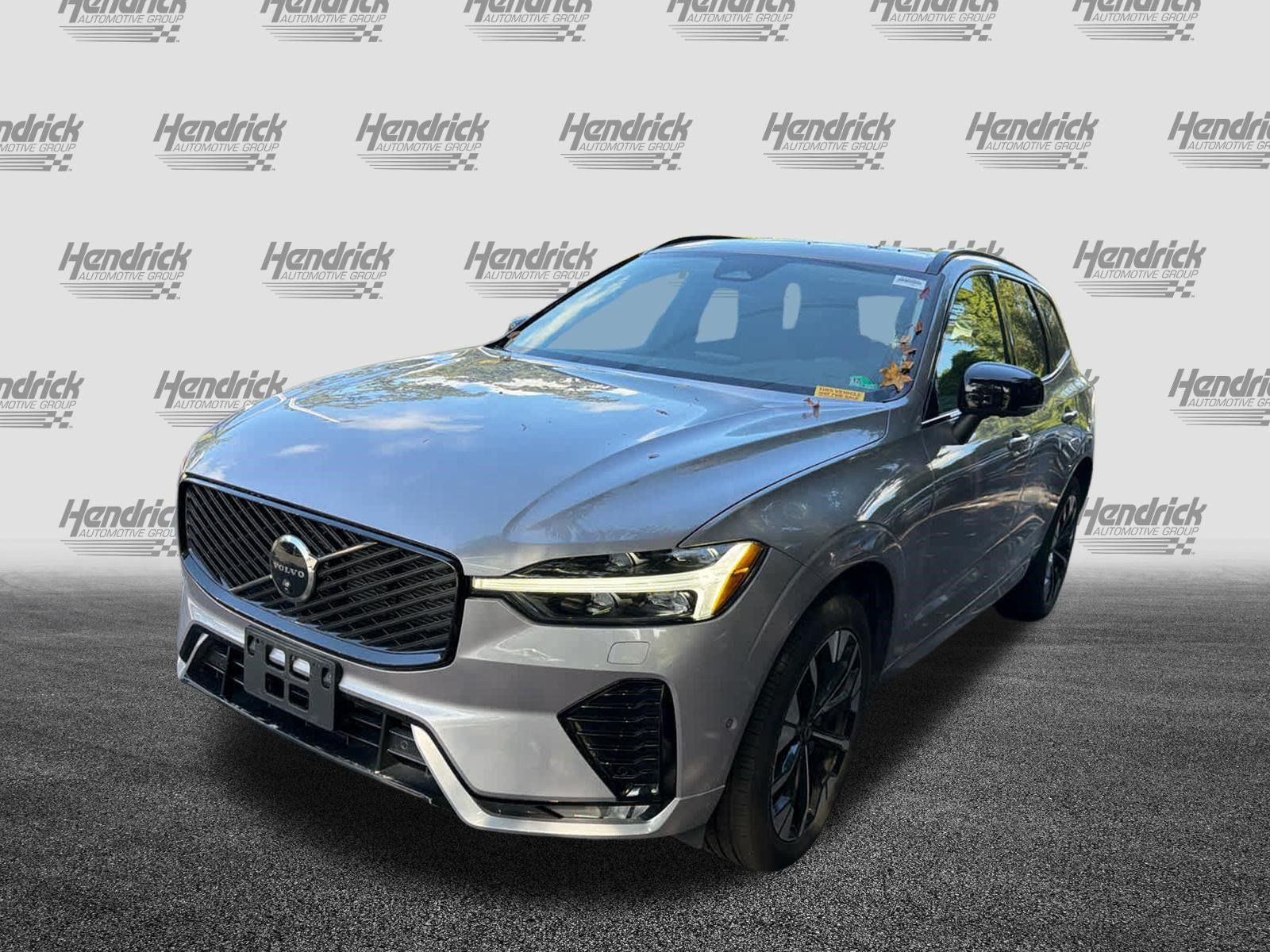 Used 2026 Volvo XC60 B5 Plus AWD/4WD image 9