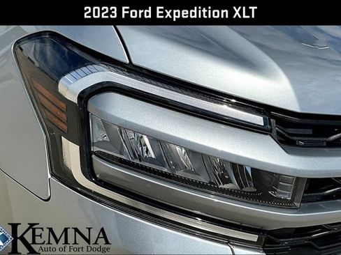 Used 2023 Ford Expedition XLT AWD/4WD image 36