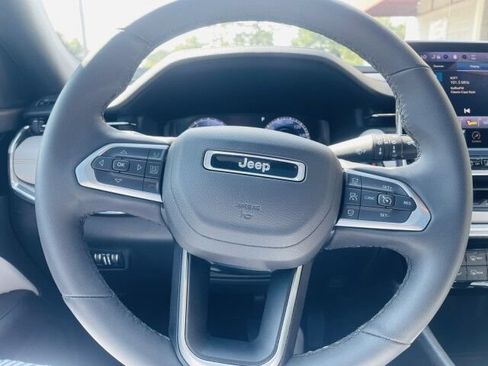 Used 2023 Jeep Compass Limited w/ Elite Group AWD/4WD image 20