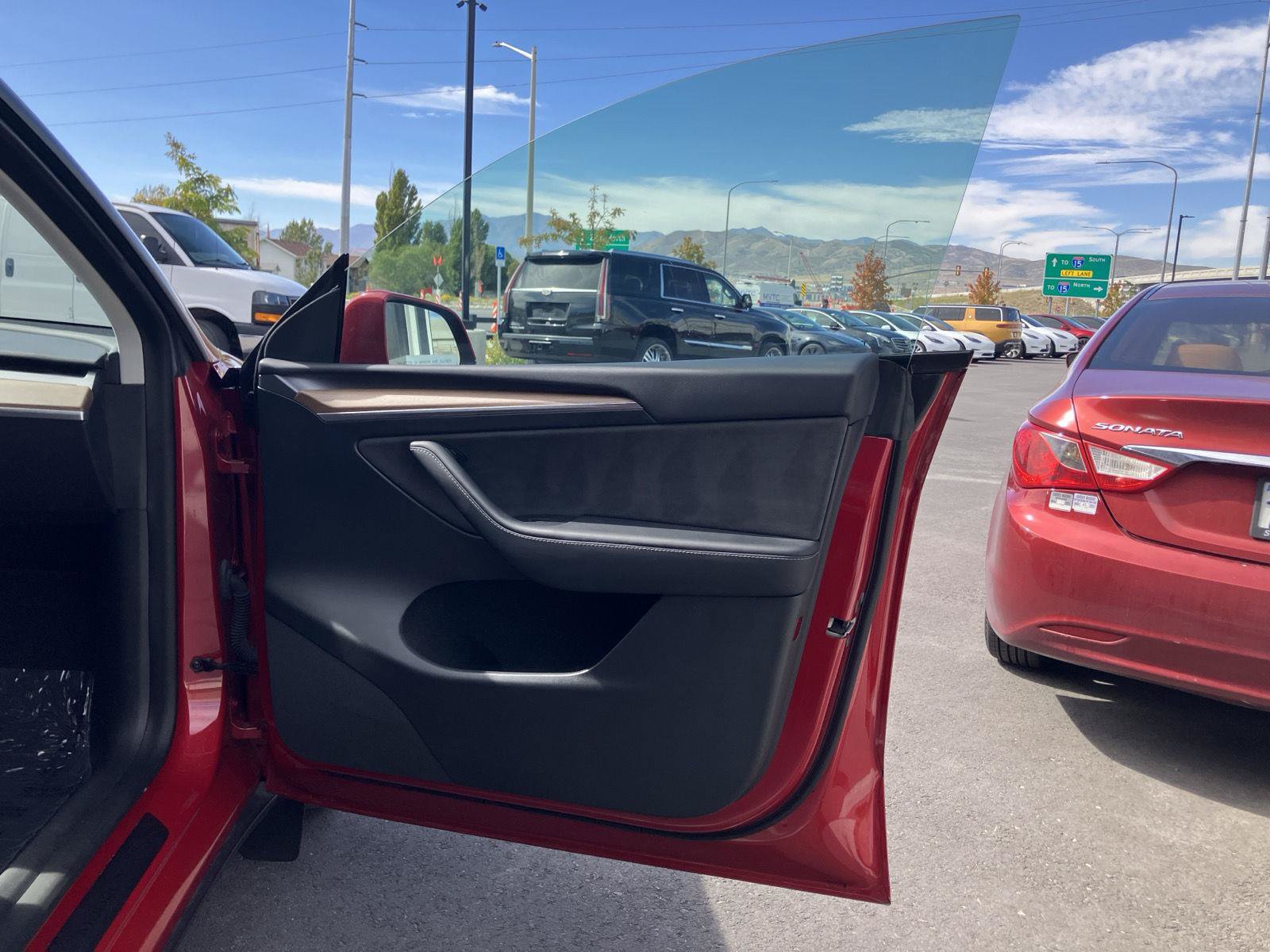 Used 2023 Tesla Model Y Long Range AWD/4WD image 20