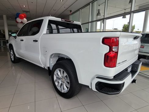 Used 2026 Chevrolet Silverado 1500 Custom RWD image 2