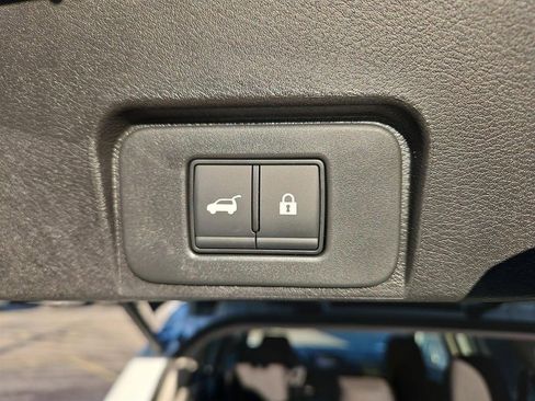 New 2026 Nissan Rogue SV w/ Cold Weather Package AWD/4WD image 19