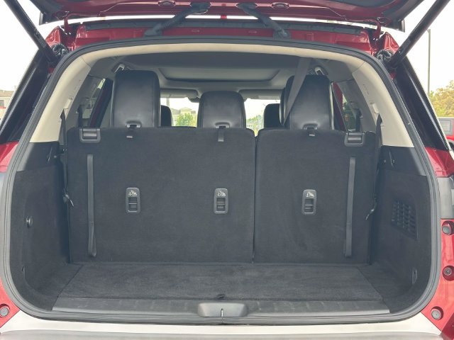 Used 2023 Nissan Pathfinder SL w/ SL Premium Package AWD/4WD image 14