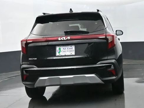 Used 2025 Kia Seltos S FWD image 8