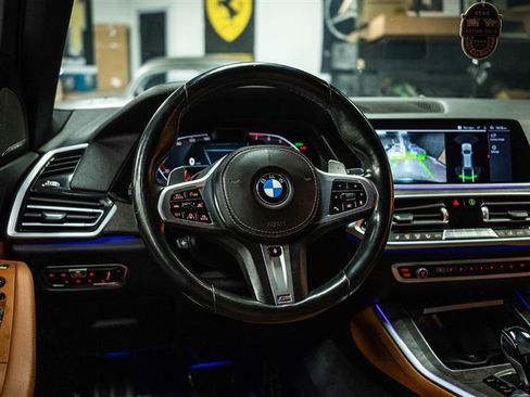 Used 2019 BMW X5 xDrive40i w/ M Sport Package image 18