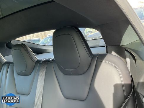 Used 2019 Tesla Model S 100D image 31