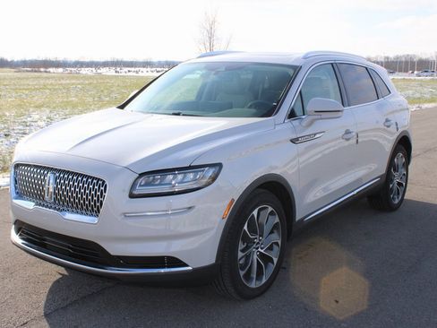Used 2023 Lincoln Nautilus Reserve w/ Cargo Utility Package image 3