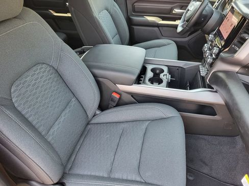 New 2026 RAM 1500 Express AWD/4WD image 12