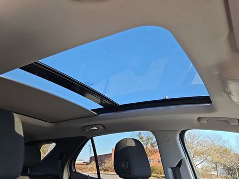 Used 2022 Chevrolet Equinox LT image 20