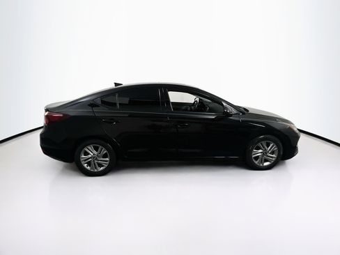 Used 2019 Hyundai Elantra Value Edition FWD image 4