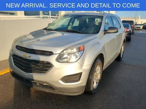 Used 2017 Chevrolet Equinox LS image 11
