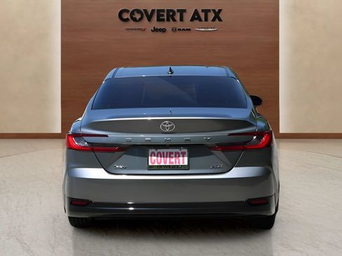 Used 2026 Toyota Camry XLE FWD image 4