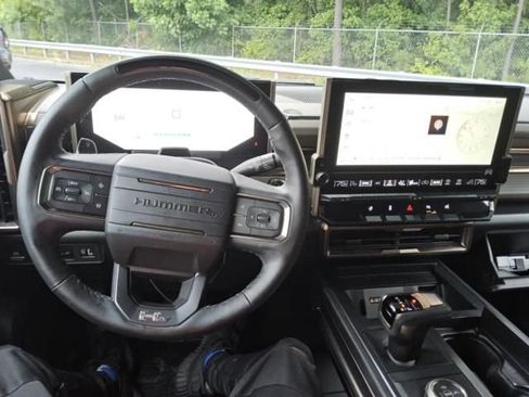 Used 2024 GMC Hummer EV 3X AWD/4WD image 2