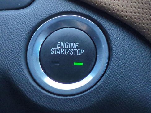 Used 2020 Chevrolet Equinox Premier FWD image 13