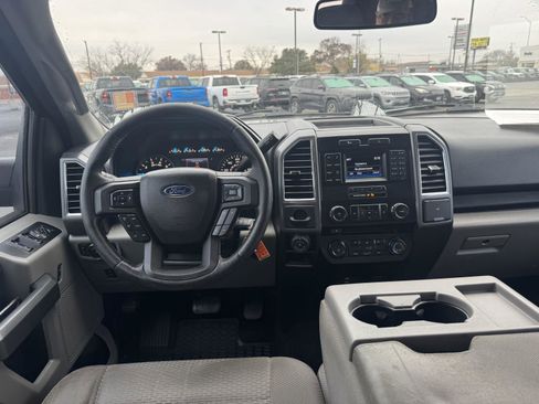 Used 2016 Ford F150 XLT image 21