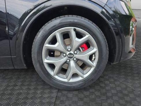 Used 2019 Kia Sorento SX FWD image 40