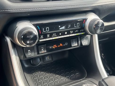Used 2023 Toyota RAV4 XLE w/ Convenience Package AWD/4WD image 25