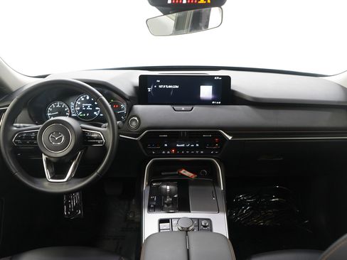 Certified 2025 MAZDA CX-90 3.3 Turbo w/ Preferred Package image 14