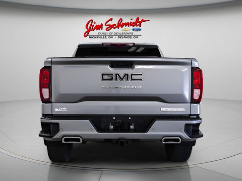 Used 2024 GMC Sierra 1500 Elevation w/ Elevation Premium Package AWD/4WD image 5