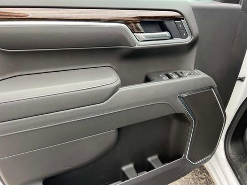 New 2026 GMC Sierra 1500 Elevation image 12
