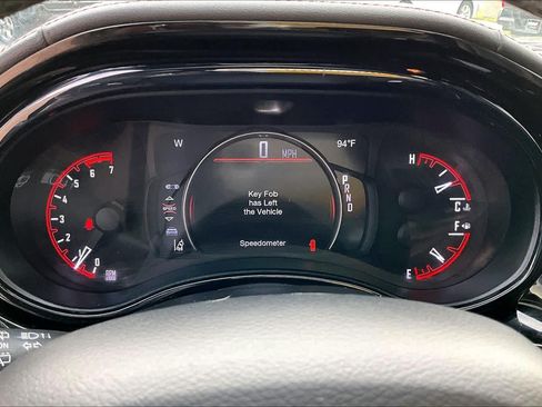 Used 2022 Dodge Durango R/T RWD image 25