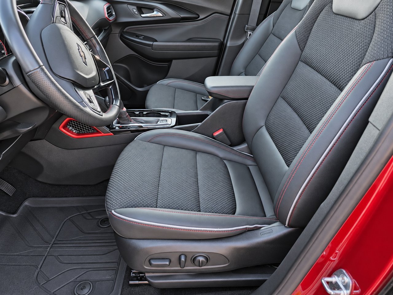 Certified 2023 Chevrolet TrailBlazer RS w/ Convenience Package FWD image 13