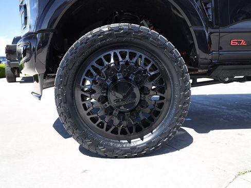 Used 2026 Ford F450 Platinum w/ FX4 Off-Road Package AWD/4WD image 21