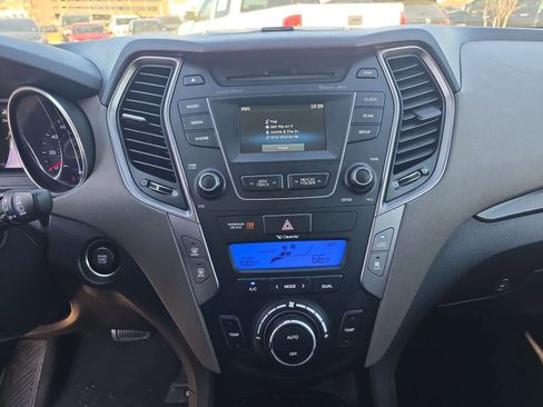 Used 2015 Hyundai Santa Fe GLS w/ Option Group 02 FWD image 25