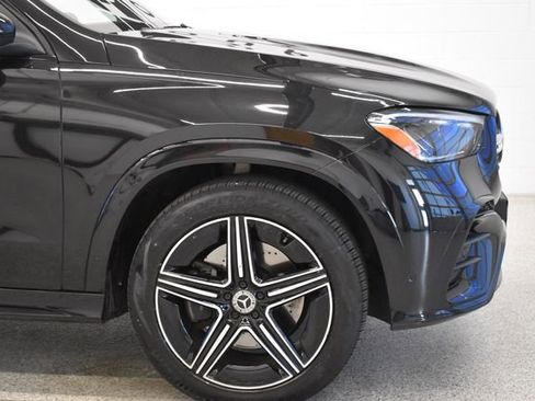 Used 2025 Mercedes-Benz GLE 350 4MATIC w/ AMG Line Exterior image 13