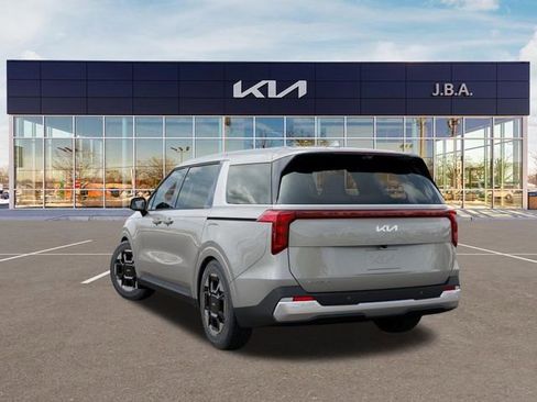 New 2026 Kia Carnival EX FWD image 4