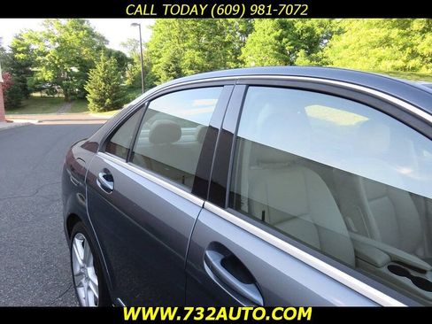 Used 2011 Mercedes-Benz C 300 4MATIC Sedan image 20